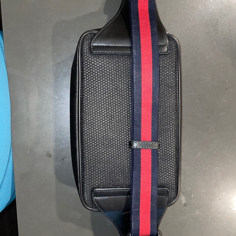 Gucci fanny pack - Picture 2 of 4
